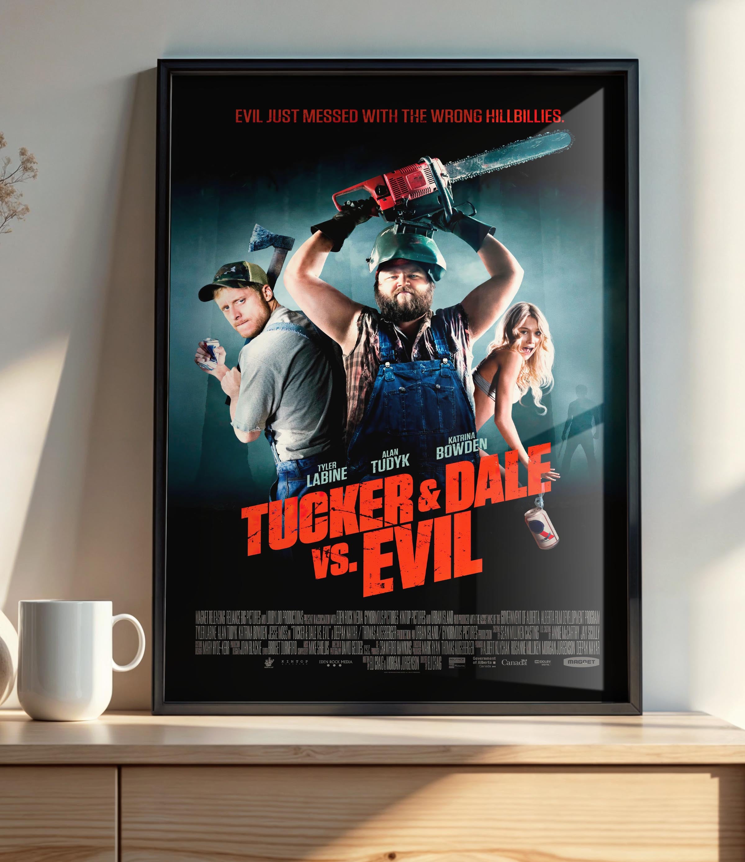 Tucker and Dale vs. Evil  (2010) - POSTER