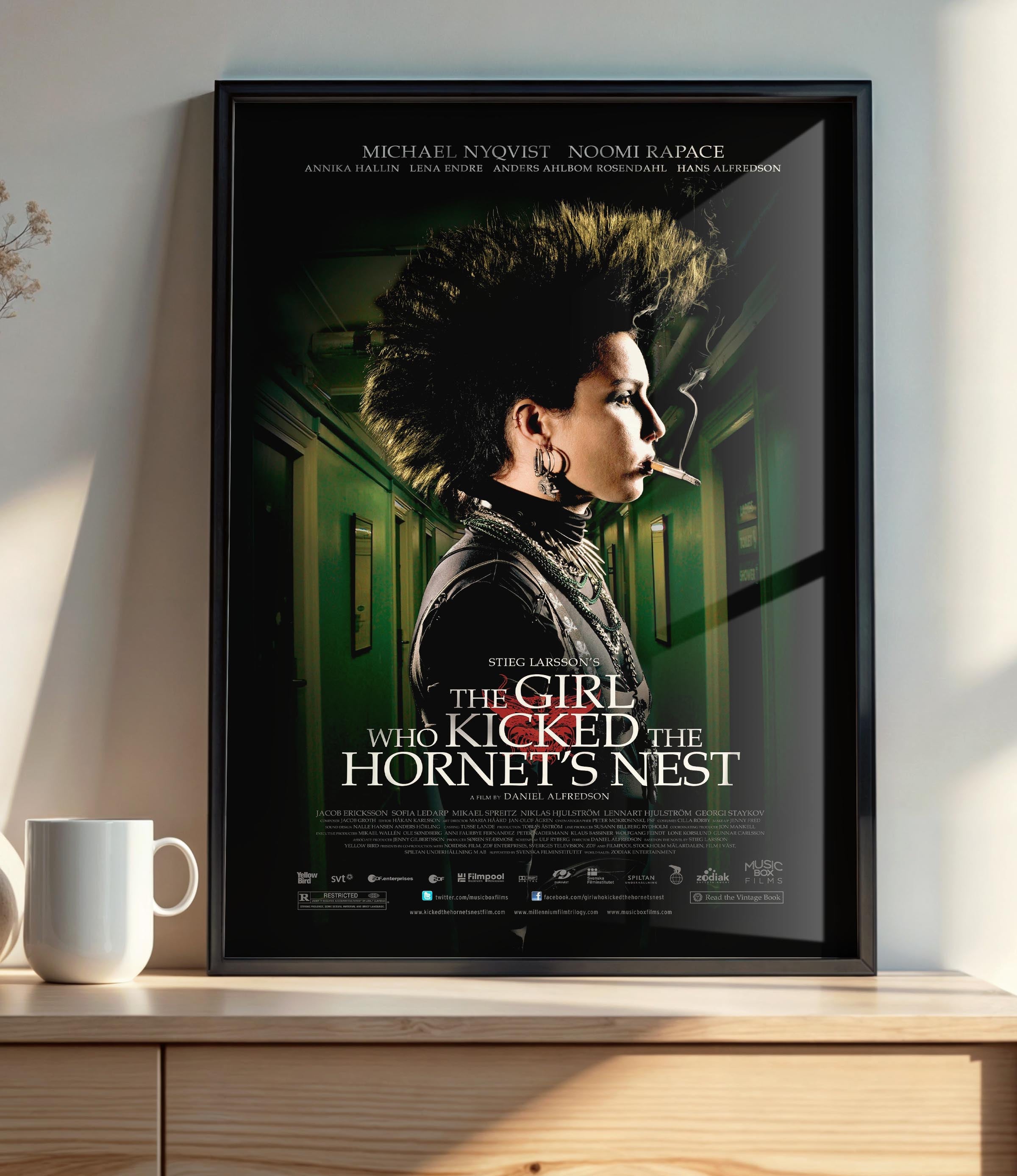 The Girl Who Kicked the Hornet's Nest (2009) A - POSTER