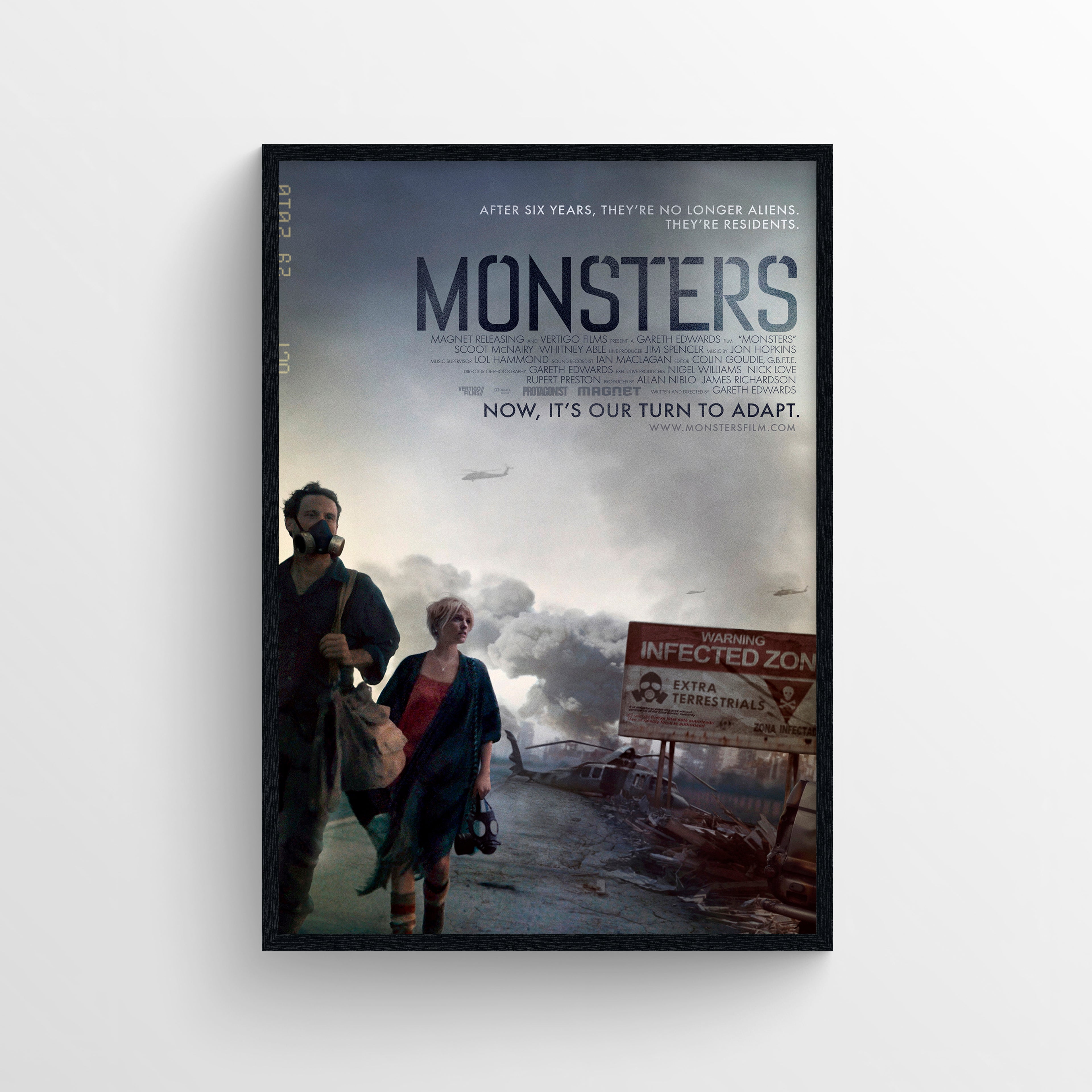 Monsters (2010) - POSTER